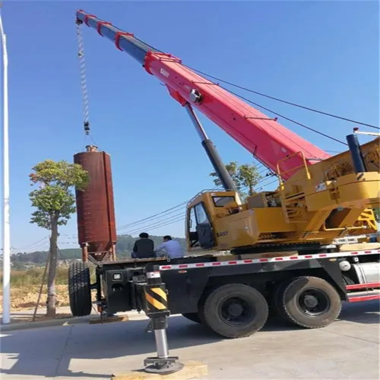 淄博张店专业吊车租赁多少钱