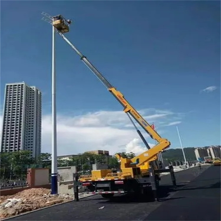 淄博张店维修路灯的曲臂升降车出租