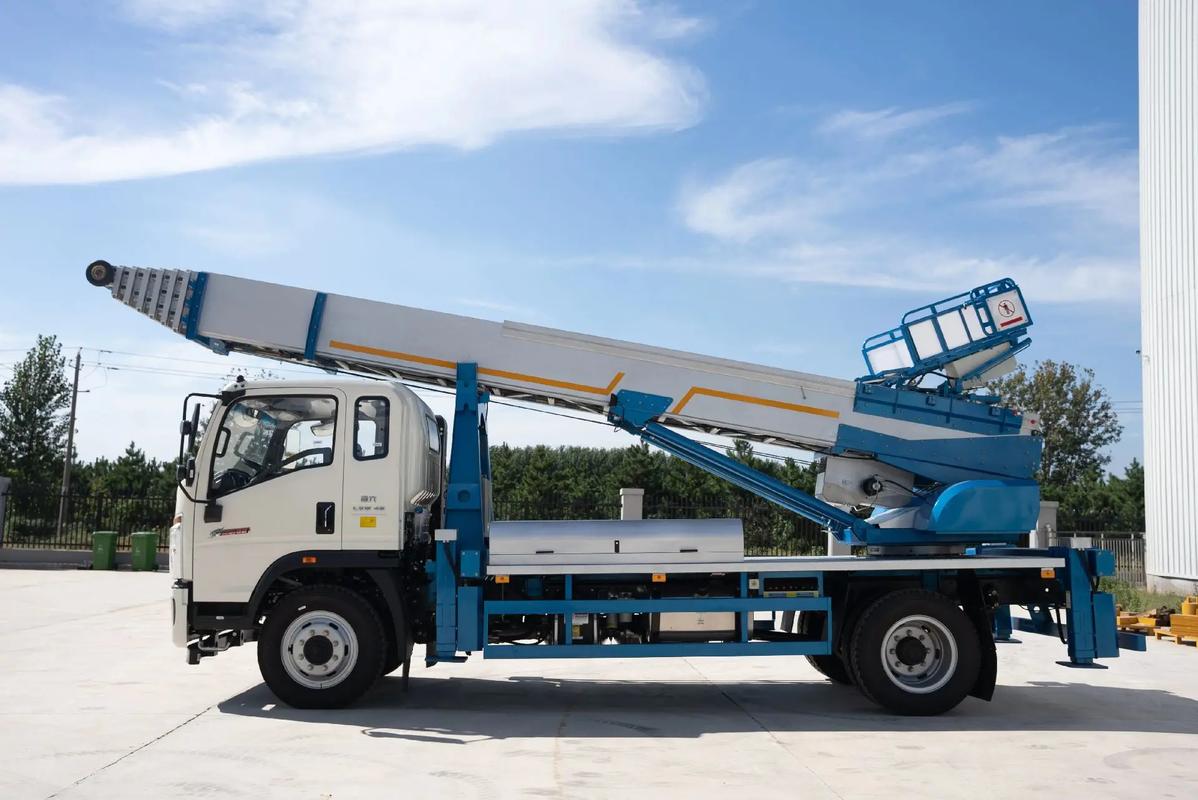 淄博张店云梯上料车租赁费用